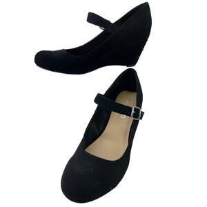 Me Too Women Mary Jane Mila Wedge Embellished Black Faux Suede Heel S 7 /37 NWOT